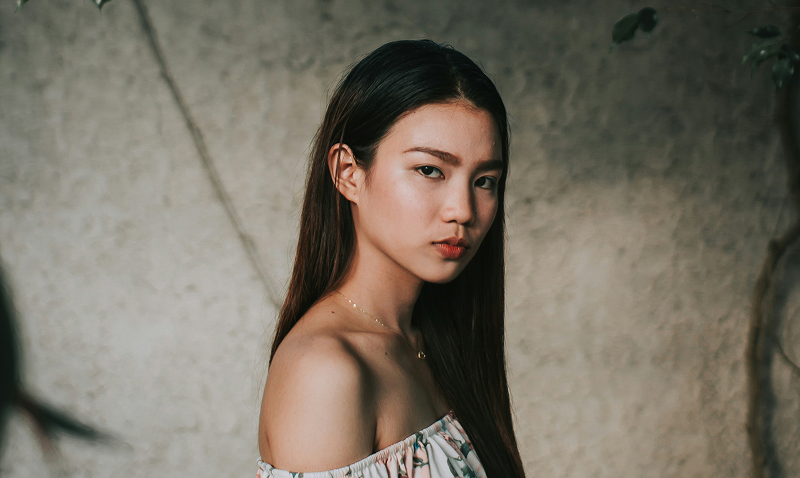 Headshot of a young woman